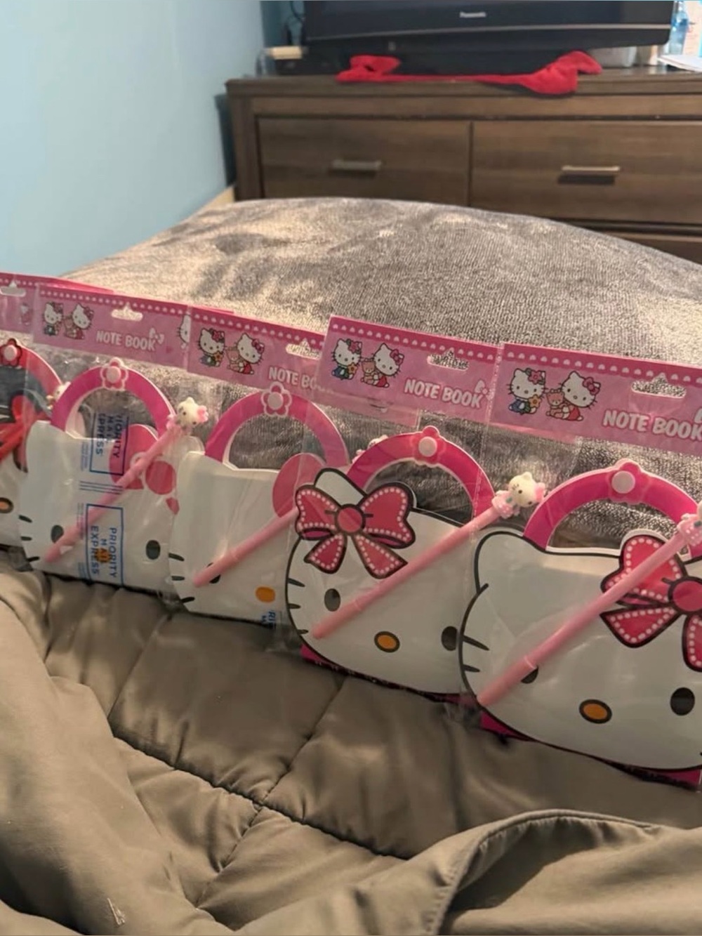 Hello Kitty Pink Handle Notebook Set with Matching Pen
